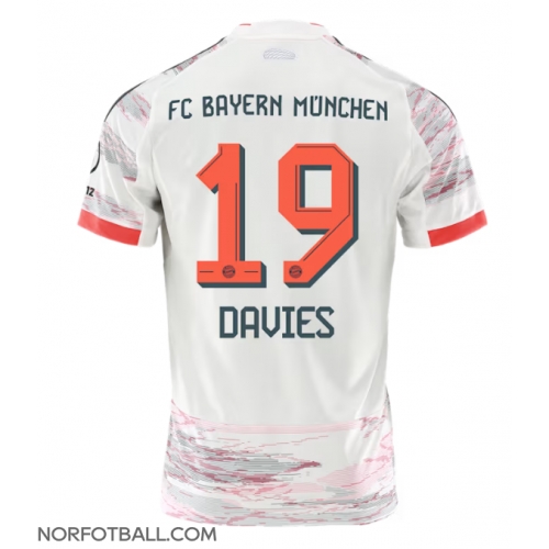 Billige Fotballdrakt Bayern Munich Alphonso Davies #19 Replika Bortedrakt 2025-26 Kortermet Billige Fotballdrakt Bayern Munich Alphonso Davies #19 Replika Bortedrakt 2025-26 Kortermet